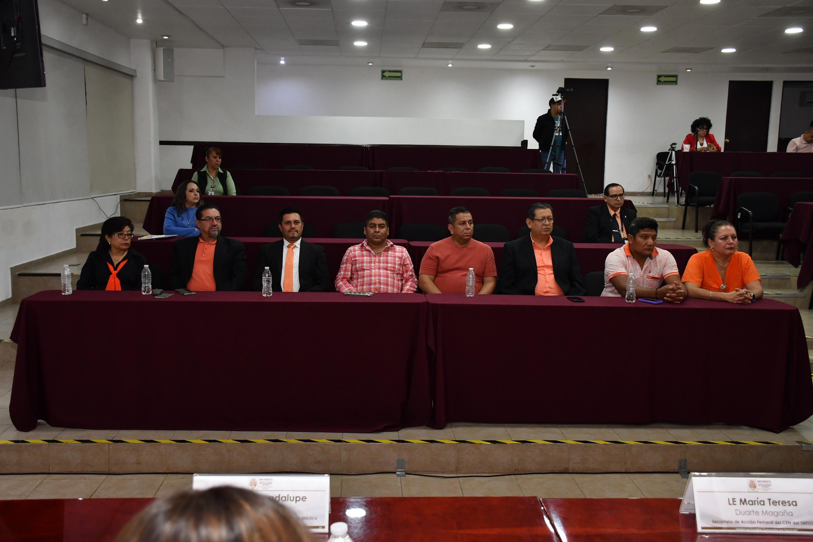  Salutación de la Sección XLI, Hospital Regional "1° de Octubre"